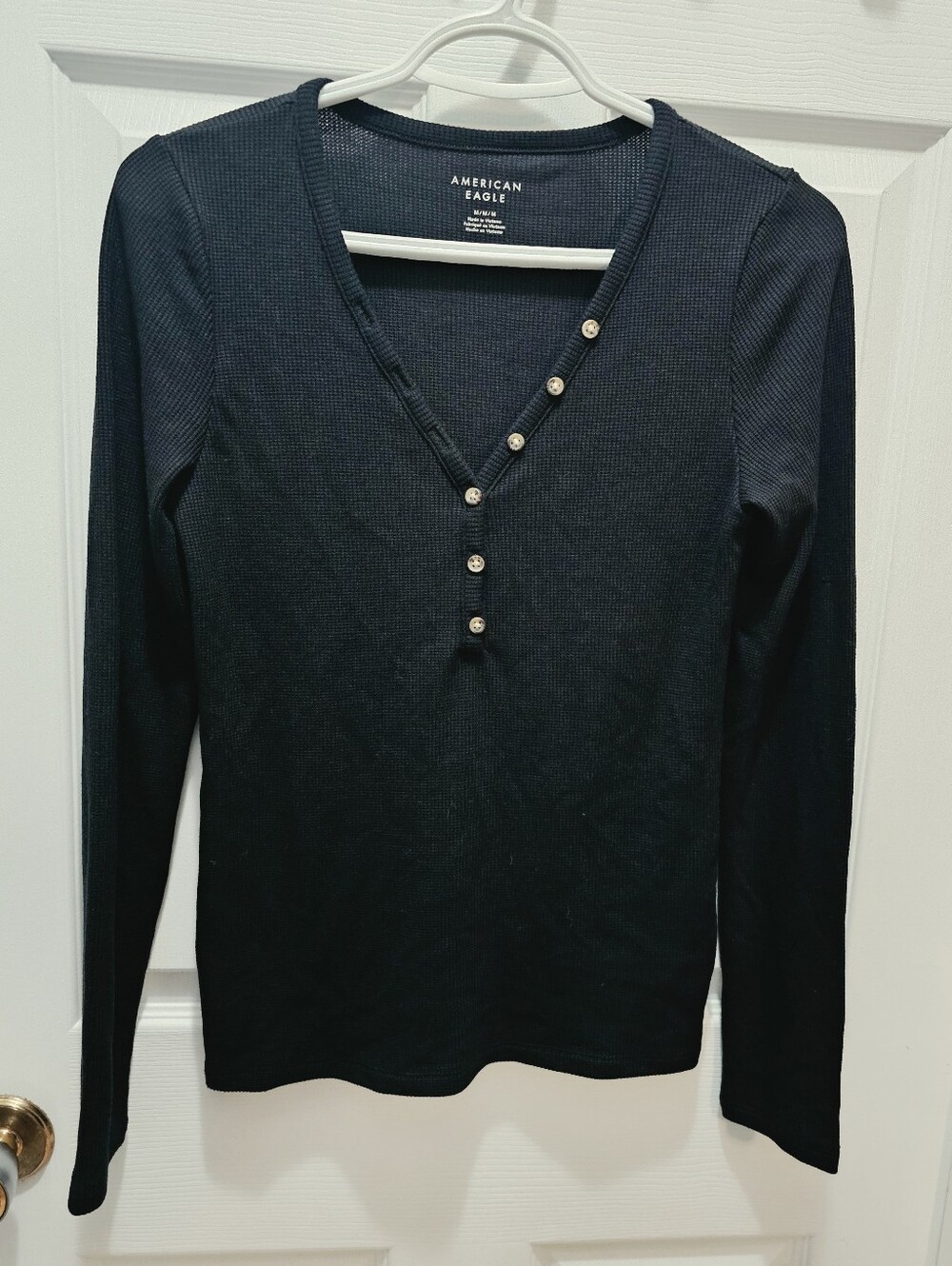 NWOT American Eagle Black Waffle Long Sleeve Henley Top | Medium